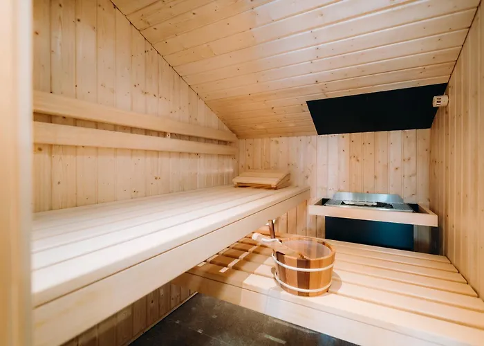 Navigare ホテル 4*