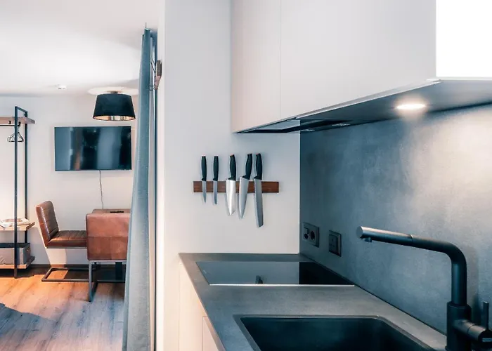 Navigare ホテル 4*